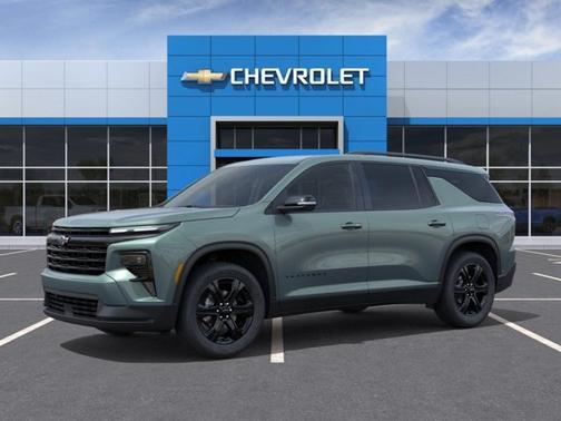 Trillium Green Metallic 2027 Chevrolet Traverse FWD LT
