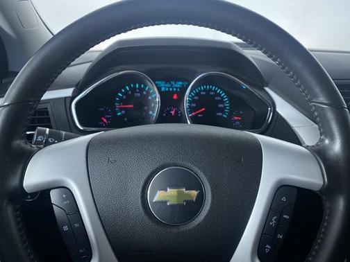 2011 Chevrolet Traverse LT w/1LT