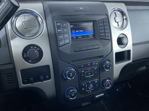 2014 Ford F-150 4WD SuperCrew 145 XL