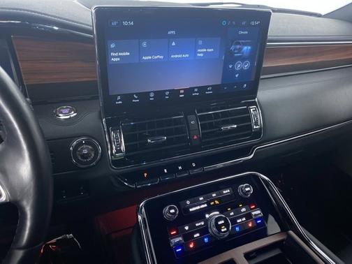 Gray 2022 Lincoln Navigator Reserve