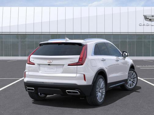 2024 Cadillac XT4 FWD Premium Luxury