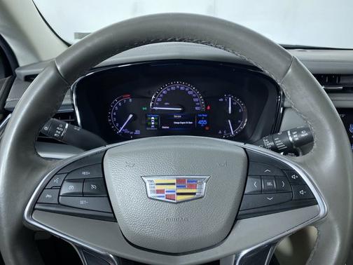 2017 Cadillac XT5 Luxury AWD