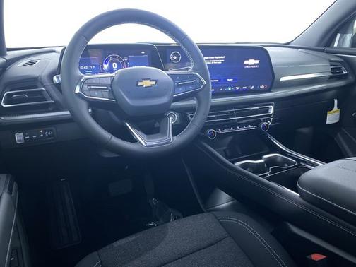 2026 Chevrolet Traverse AWD LT