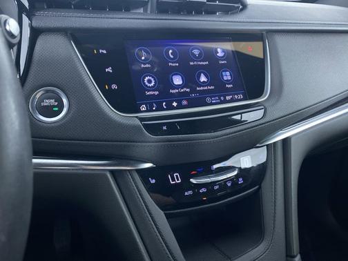 2022 Cadillac XT5 AWD Premium Luxury