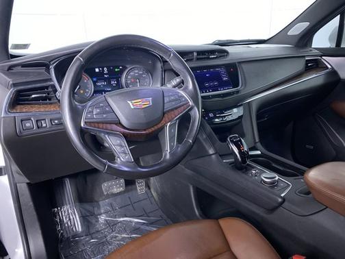 2020 Cadillac XT5 Premium Luxury FWD