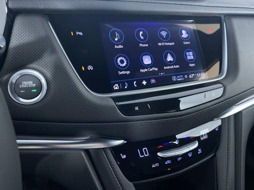 Crystal White Tricoat 2026 Cadillac XT5 AWD Luxury