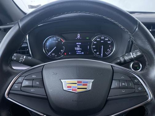 2022 Cadillac XT5 AWD Luxury