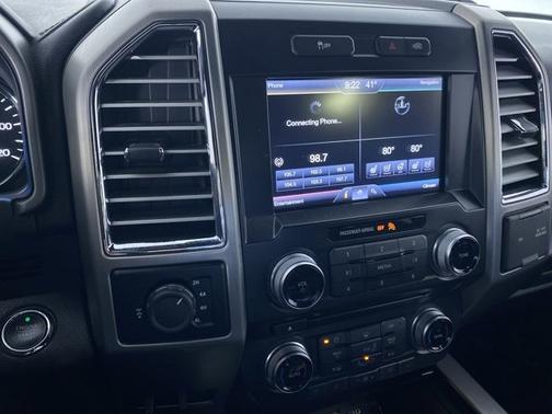 2015 Ford F-150 4WD SuperCrew 145 XLT