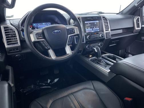 2015 Ford F-150 4WD SuperCrew 145 XLT
