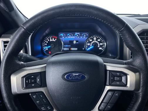 2015 Ford F-150 4WD SuperCrew 145 XLT