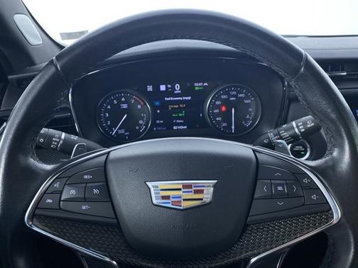 2021 Cadillac XT5 AWD Sport