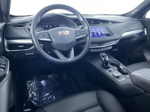 2023 Cadillac XT4 AWD Premium Luxury