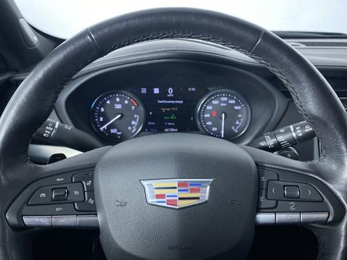 2023 Cadillac XT4 AWD Premium Luxury