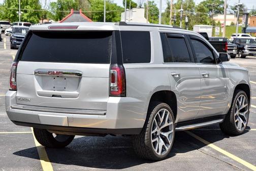 Photo 2 of 4 of 2017 GMC Yukon Denali