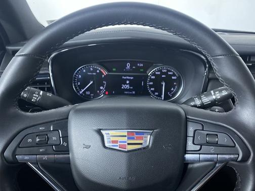 2023 Cadillac XT6 AWD Luxury