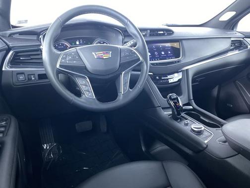 2025 Cadillac XT5 FWD Premium Luxury