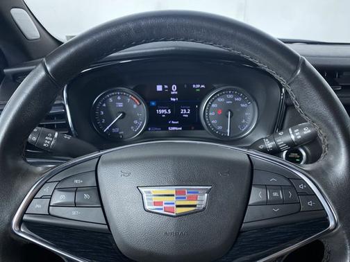 Stellar Black Metallic 2020 Cadillac XT5 Premium Luxury FWD