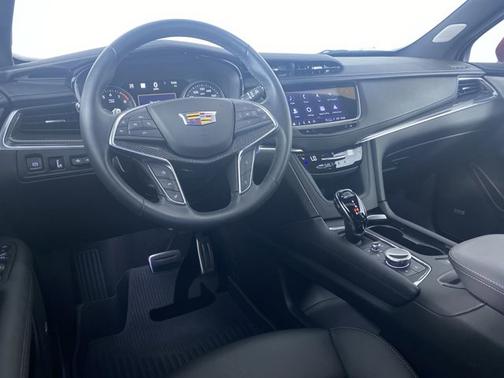 2025 Cadillac XT5 AWD Sport