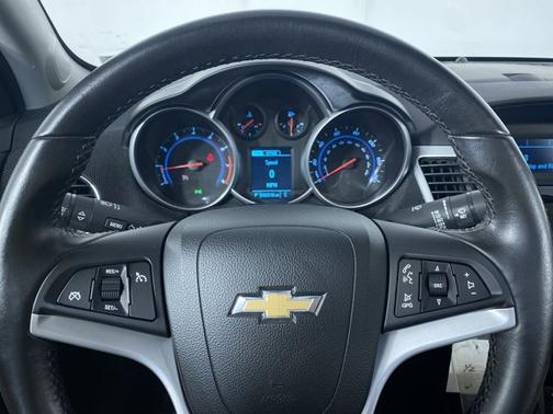 Silver Ice Metallic 2014 Chevrolet Cruze 1LT