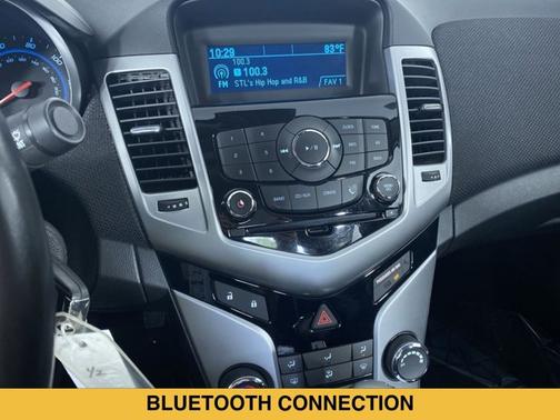 Silver Ice Metallic 2014 Chevrolet Cruze 1LT
