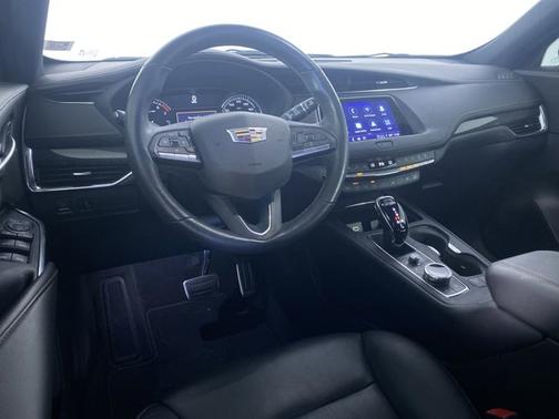 2022 Cadillac XT4 AWD Sport