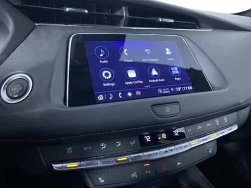 2022 Cadillac XT4 AWD Premium Luxury