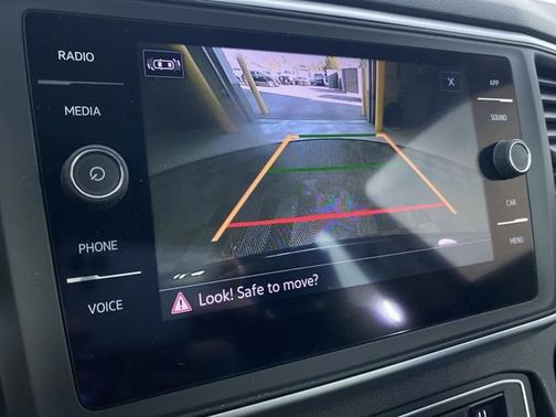 2021 Volkswagen Atlas 3.6L V6 SE w/Technology R-Line