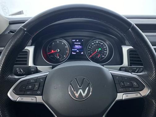 2021 Volkswagen Atlas 3.6L V6 SE w/Technology R-Line