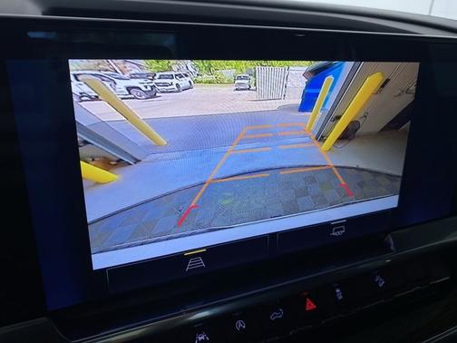 Summit White 2023 Chevrolet Silverado 1500 RST