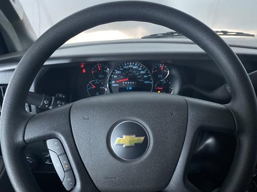 2025 Chevrolet Express 3500 RWD 3500 135