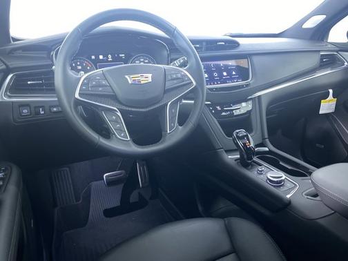 2025 Cadillac XT5 AWD Sport