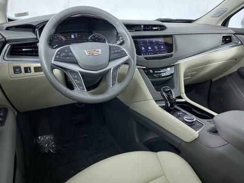2023 Cadillac XT5 AWD Premium Luxury