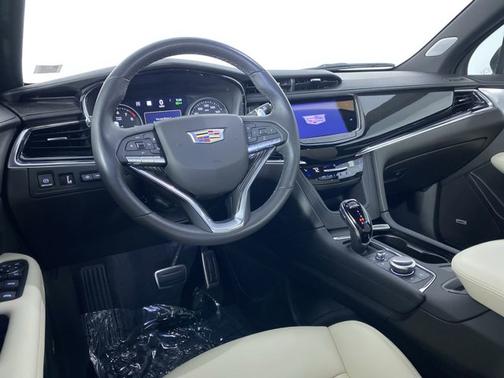 2022 Cadillac XT6 Sport