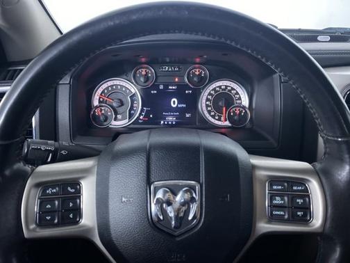 Bright White Clearcoat 2017 RAM 1500 Laramie
