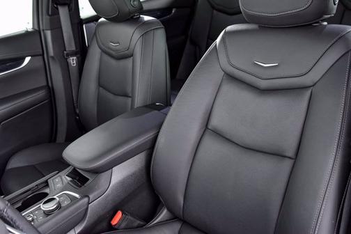 2020 Cadillac XT6 FWD Premium Luxury for sale in Ballwin, MO - image 10