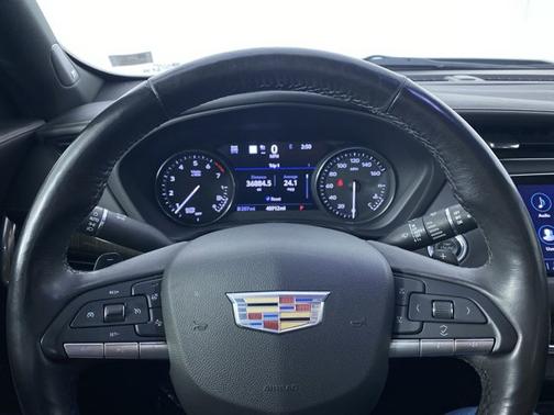 2021 Cadillac XT4 AWD Premium Luxury