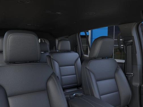 Sterling Gray Metallic 2026 Chevrolet Traverse FWD LT