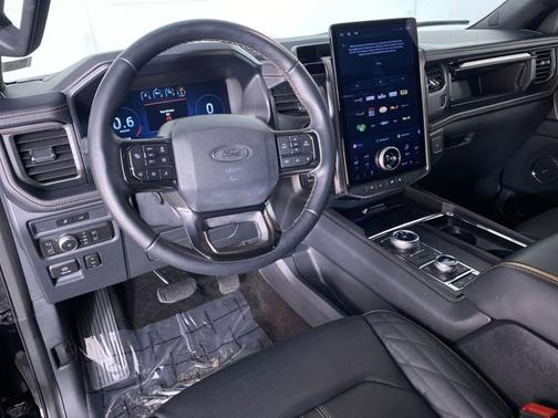 2022 Ford Expedition Max Platinum