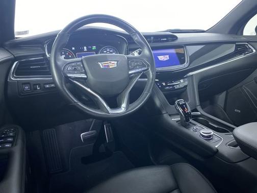 2022 Cadillac XT6 Sport