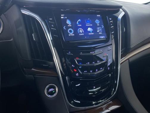 2018 Cadillac Escalade Premium Luxury