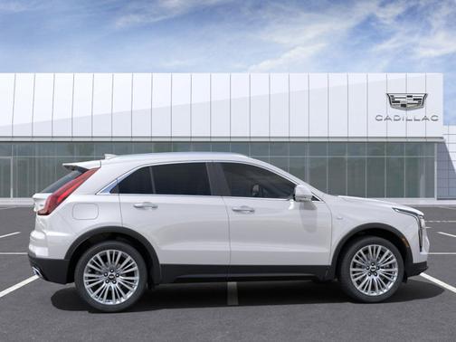 2025 Cadillac XT4 FWD Premium Luxury
