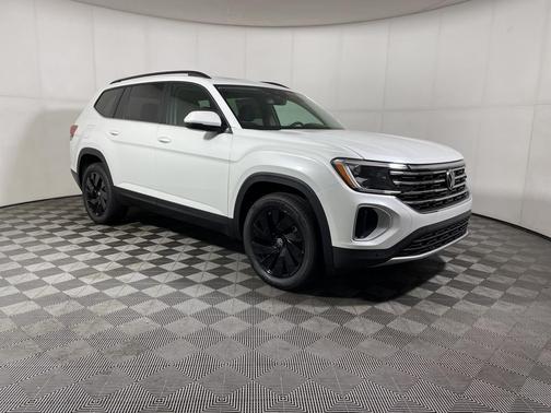 2026 Volkswagen Atlas 2.0T SE w/Technology 4MOTION