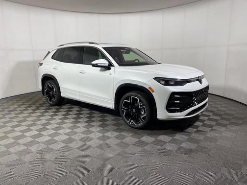 2025 Volkswagen Tiguan 2.0T SEL R-Line 4MOTION