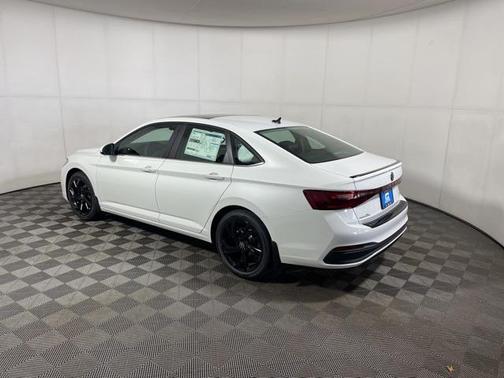 2026 Volkswagen Jetta 1.4T SE