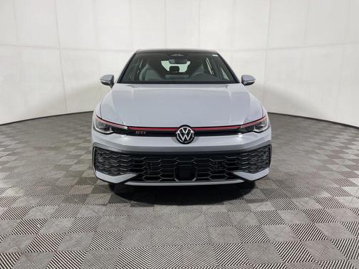 2026 Volkswagen Golf GTI 2.0T SE DSG