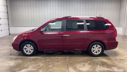 2011 Kia Sedona LX
