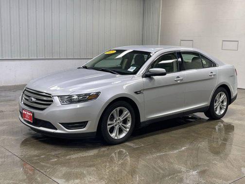 2015 Ford Taurus SEL