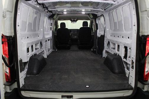 2022 Ford Transit-250 Base