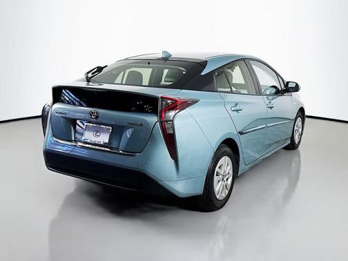 2016 Toyota Prius Four