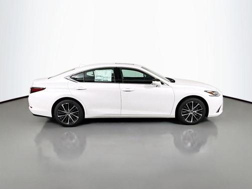 2025 Lexus ES 350 Base